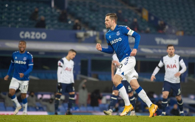 给球迷们带 给球迷们带